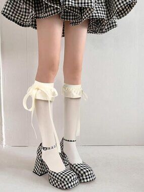 Women's Lace Ruffle Knee High Socks